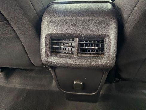 Used 2018 Chevrolet Equinox LT FWD image 33