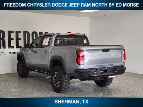 Used 2026 Chevrolet Colorado ZR2 AWD/4WD image 3