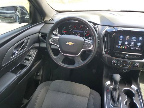 Used 2023 Chevrolet Traverse LT image 22