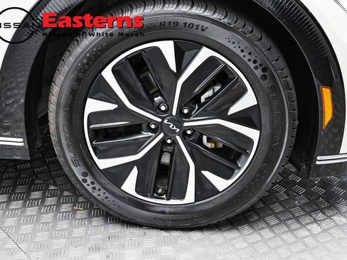 Used 2022 Kia EV6 Wind RWD image 34