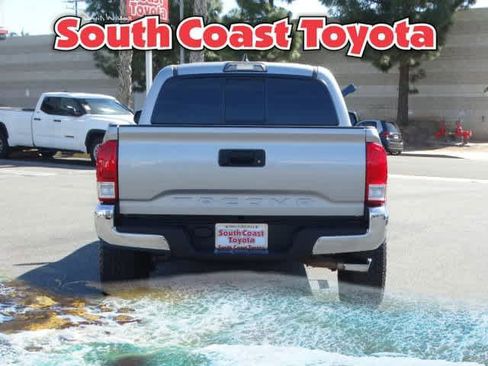 Used 2016 Toyota Tacoma SR5 image 13