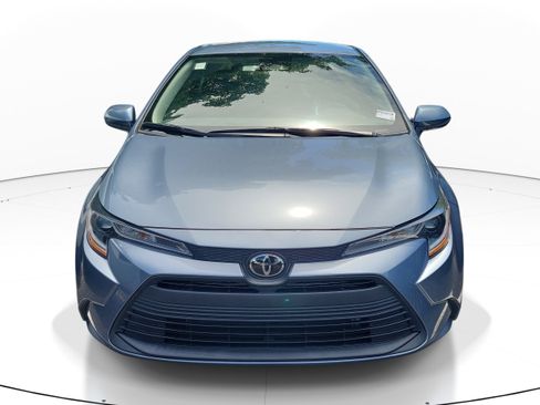 Certified 2023 Toyota Corolla LE FWD image 2