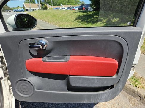 Used 2013 FIAT 500 Pop FWD image 18