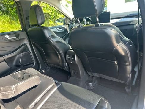 Used 2025 Ford Escape Platinum AWD/4WD image 49