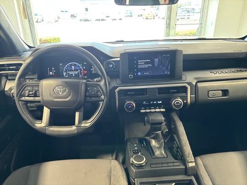 Used 2024 Toyota Tacoma SR AWD/4WD image 17