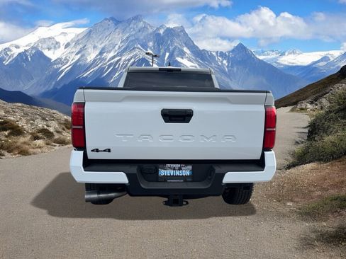 Certified 2026 Toyota Tacoma TRD Sport image 4