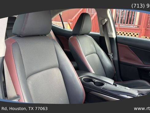 Used 2019 Lexus IS 300 w/ Navigation Package image 36
