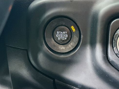 Used 2019 Jeep Wrangler Unlimited Sport S image 19