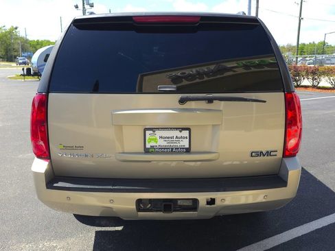 Used 2007 GMC Yukon XL SLT w/ SLT Preferred Equipment Group image 6