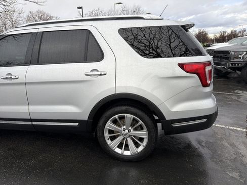 Used 2019 Ford Explorer Limited w/ Class III Trailer Tow Package image 12