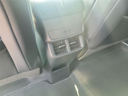 New 2027 GMC Terrain Elevation w/ Elevation Premium Package FWD image 10