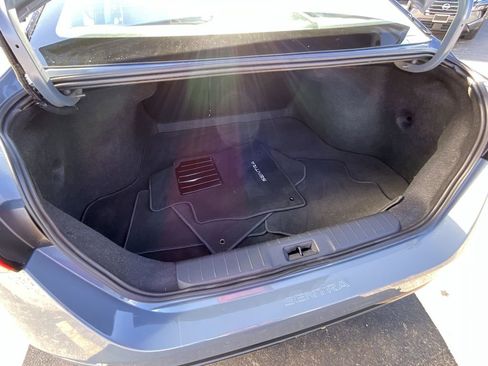 Certified 2024 Nissan Sentra SR w/ SR Premium Package image 20