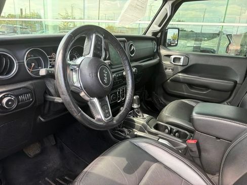 Used 2019 Jeep Wrangler Unlimited Sahara w/ Quick Order Package 24M Moab AWD/4WD image 28