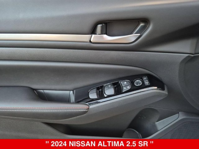 Certified 2024 Nissan Altima 2.5 SR w/ SR Premium Package FWD image 12