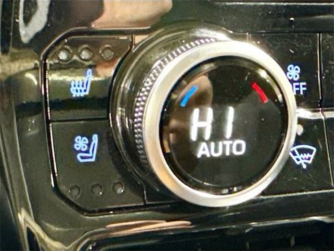 Used 2020 Toyota Highlander Limited image 21