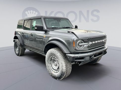 New 2025 Ford Bronco Badlands image 10