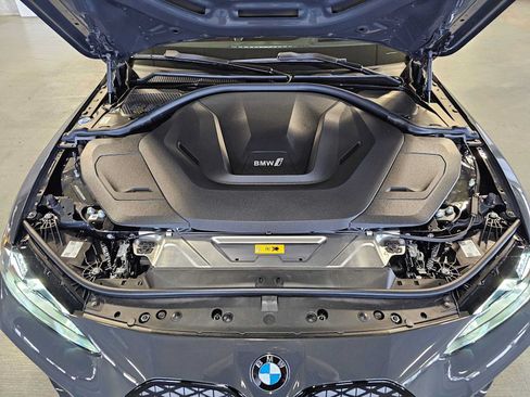 New 2026 BMW i4 xDrive40i w/ M Sport Package AWD/4WD image 9
