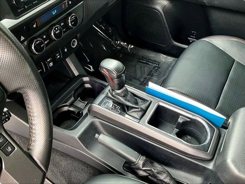 Used 2018 Toyota Tacoma TRD Pro image 19