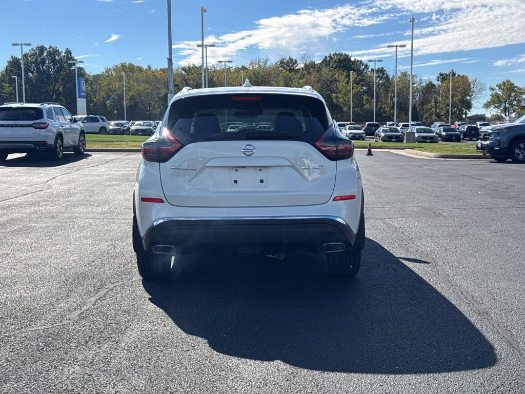 Used 2020 Nissan Murano SL w/ Moonroof Package AWD/4WD image 6
