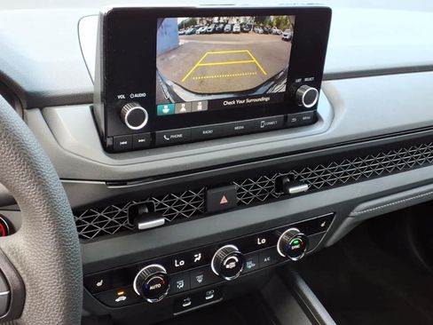 Certified 2023 Honda Accord EX image 21