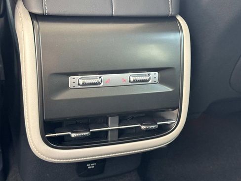 New 2025 Lincoln Nautilus Premier w/ Equipment Group 102A image 23