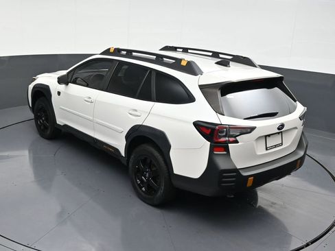 Used 2022 Subaru Outback Wilderness image 18
