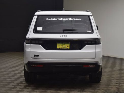 New 2026 Jeep Grand Wagoneer Limited w/ Premium Group II image 10