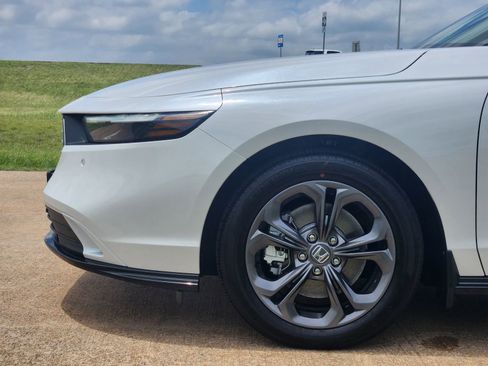 New 2026 Honda Accord EX-L image 10