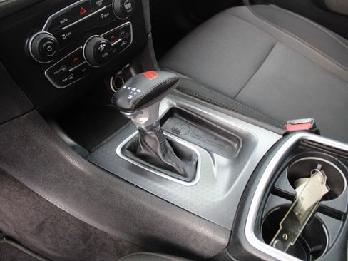 Used 2018 Dodge Charger SXT Plus RWD image 14