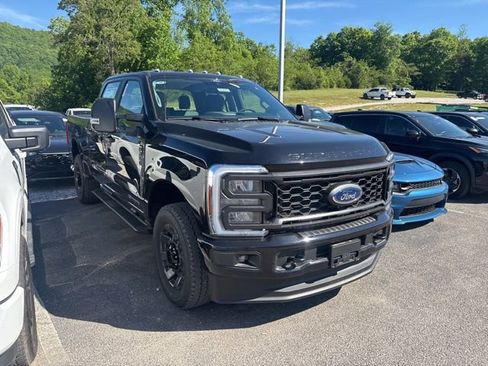 New 2026 Ford F250 XL AWD/4WD image 3