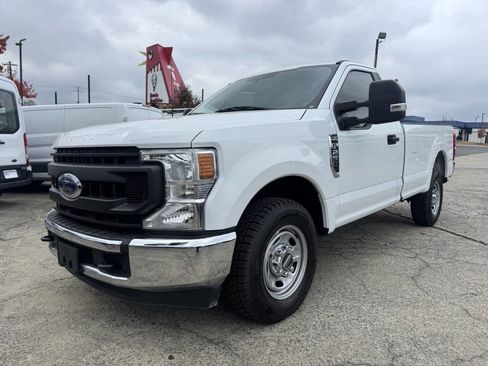 Used 2022 Ford F250 XL w/ Power Equipment Group image 3