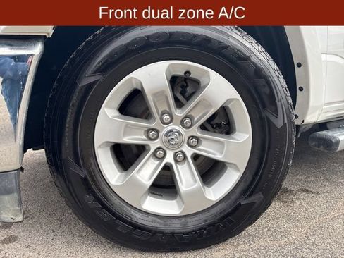 Used 2022 RAM 1500 Laramie AWD/4WD image 12