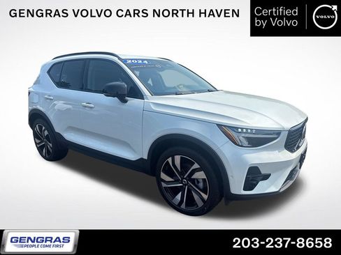 Certified 2024 Volvo XC40 B5 Plus w/ Protection Package Premier AWD/4WD image 1