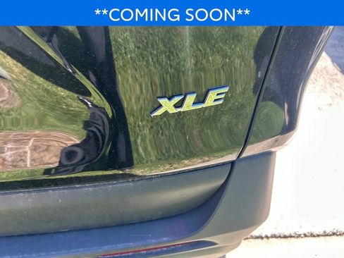 Used 2025 Toyota RAV4 XLE FWD image 7