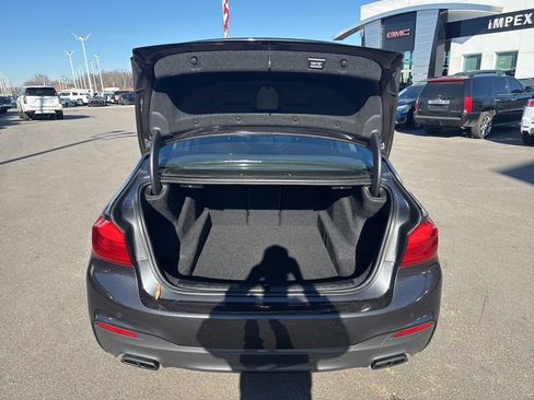 Used 2018 BMW 540i 540i w/ M Sport Package image 31