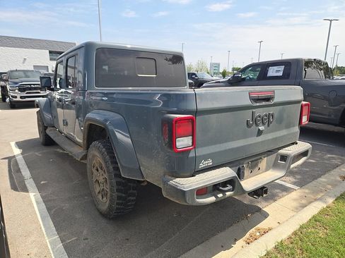 Used 2025 Jeep Gladiator Mojave AWD/4WD image 2