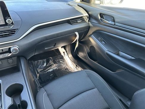 New 2025 Nissan Altima 2.5 S image 14