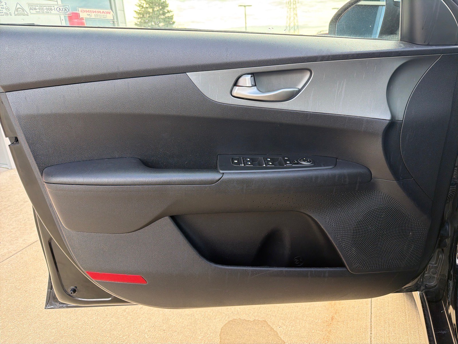 Used 2019 Kia Forte LXS FWD image 11
