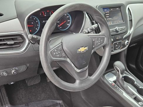 Used 2022 Chevrolet Equinox LS w/ LPO, Floor Liner Package image 2