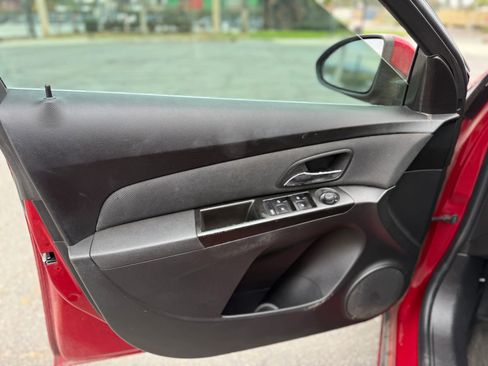 Used 2012 Chevrolet Cruze LT image 13