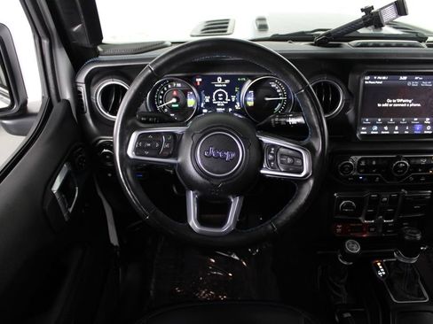 Used 2021 Jeep Wrangler Unlimited Rubicon 4xe w/ Steel Bumper Group AWD/4WD image 6