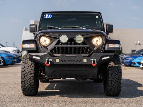 Used 2021 Jeep Wrangler Unlimited Sahara AWD/4WD image 2