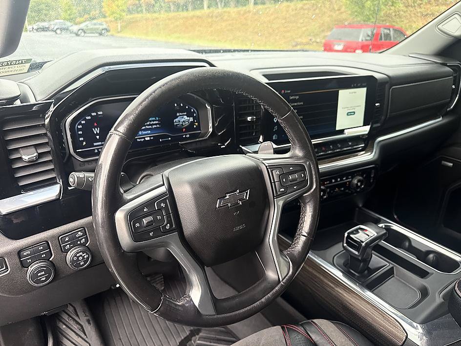 Used 2022 Chevrolet Silverado 1500 RST AWD/4WD image 11