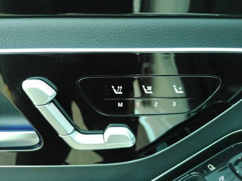 Used 2022 Mercedes-Benz S 500 4MATIC image 17