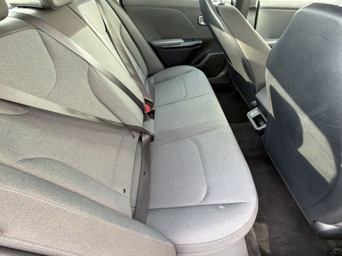 Used 2025 Kia K4 FWD image 33