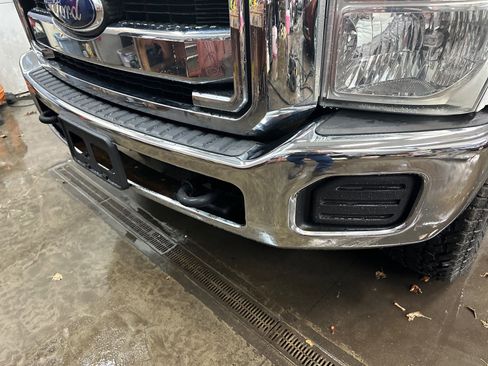 Used 2011 Ford F250 XLT w/ Snow Plow Prep Pkg image 14