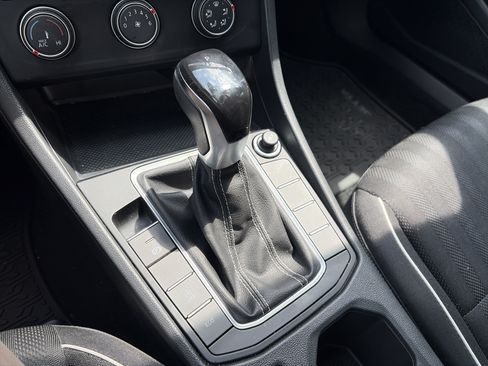Used 2024 Volkswagen Jetta Sport FWD image 32