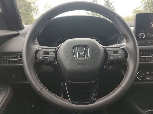 Used 2025 Honda HR-V Sport image 16
