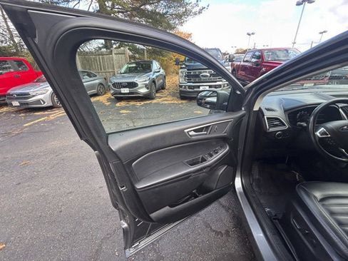 Used 2023 Ford Edge SEL image 12