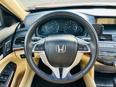 Used 2011 Honda Crosstour EX-L image 18